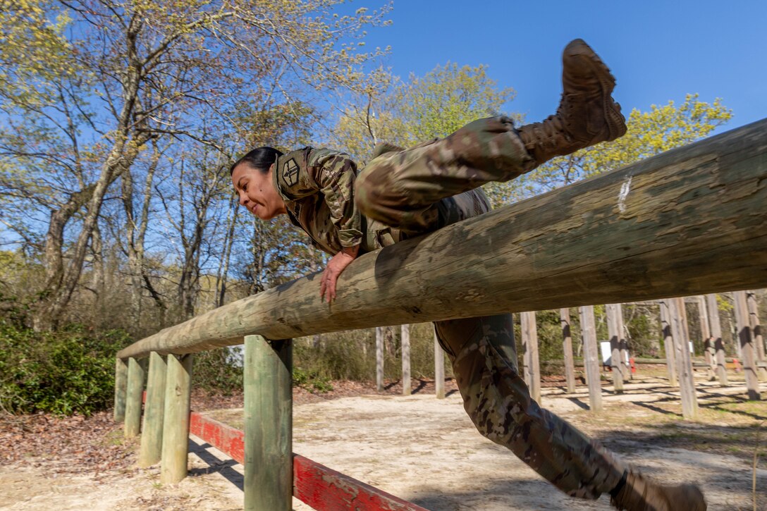Army Reserve Soldiers compete for chance at CIOR competition