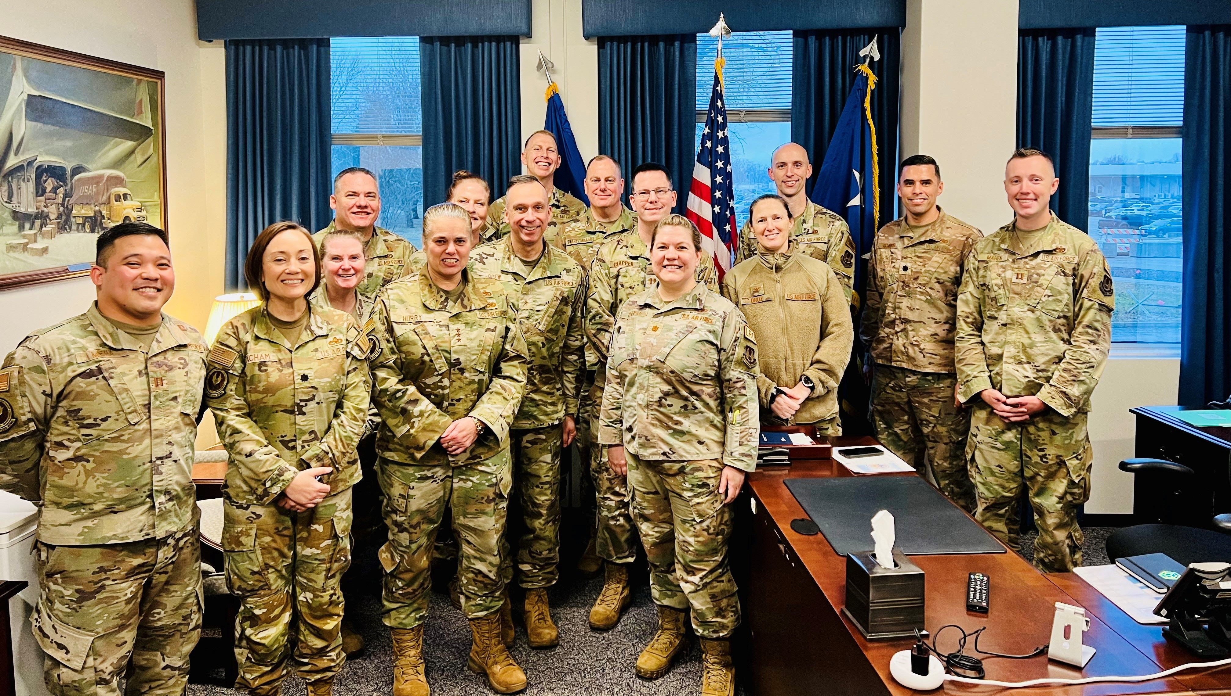 BRIEFING×FITH LITTLE FORCEBRIEFING Hurry sees Air Force as the ultimate 'team sport' > Wright
