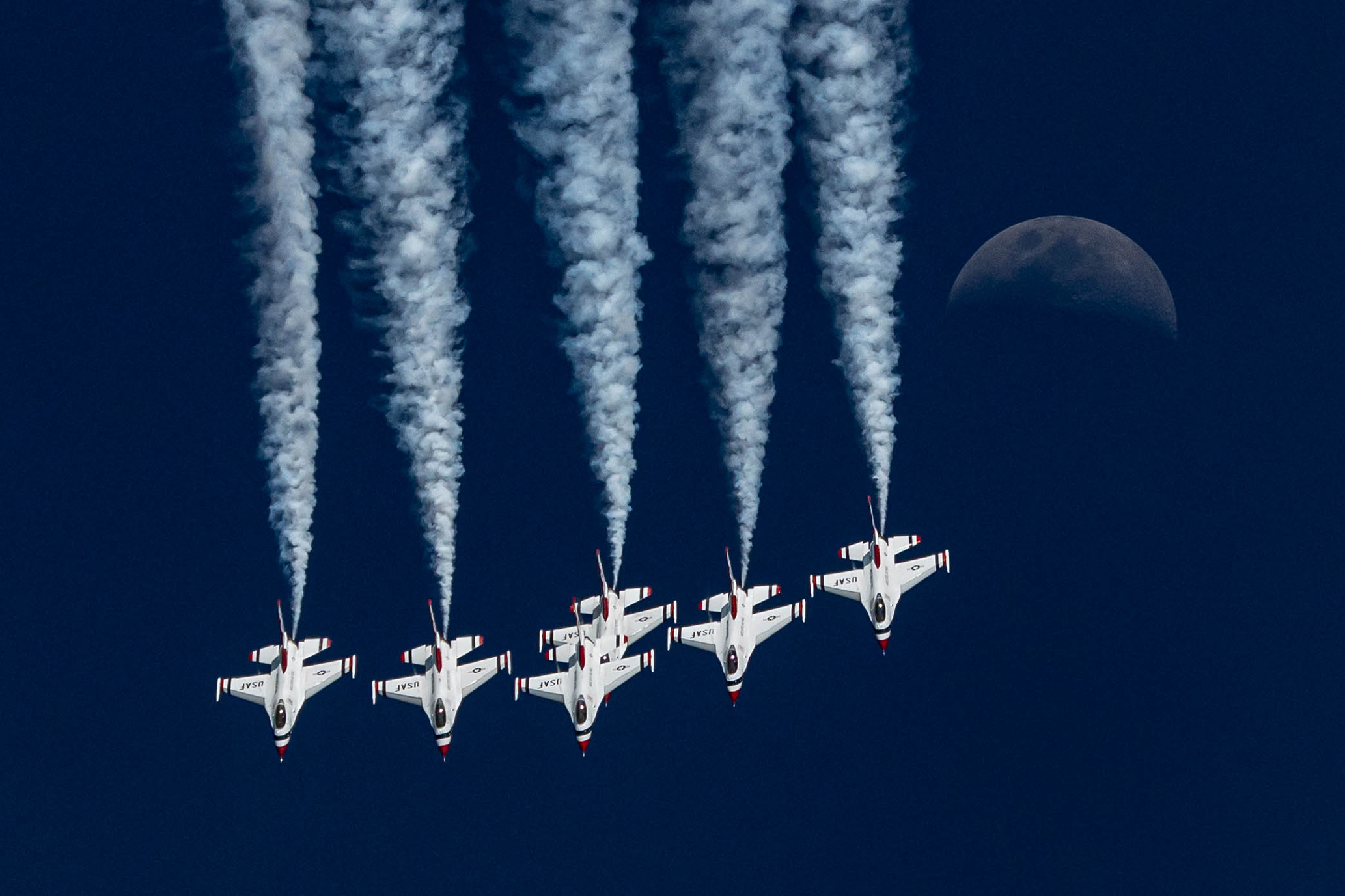 r/aviation - Fly Me To The Moon
