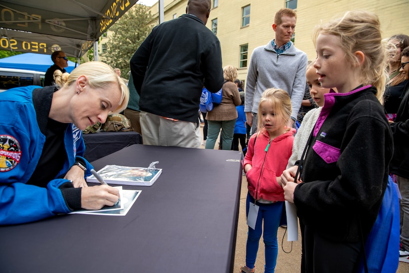 Astronaut and Army Reserve Soldier at Pentagon's Bring a Child to Work Day