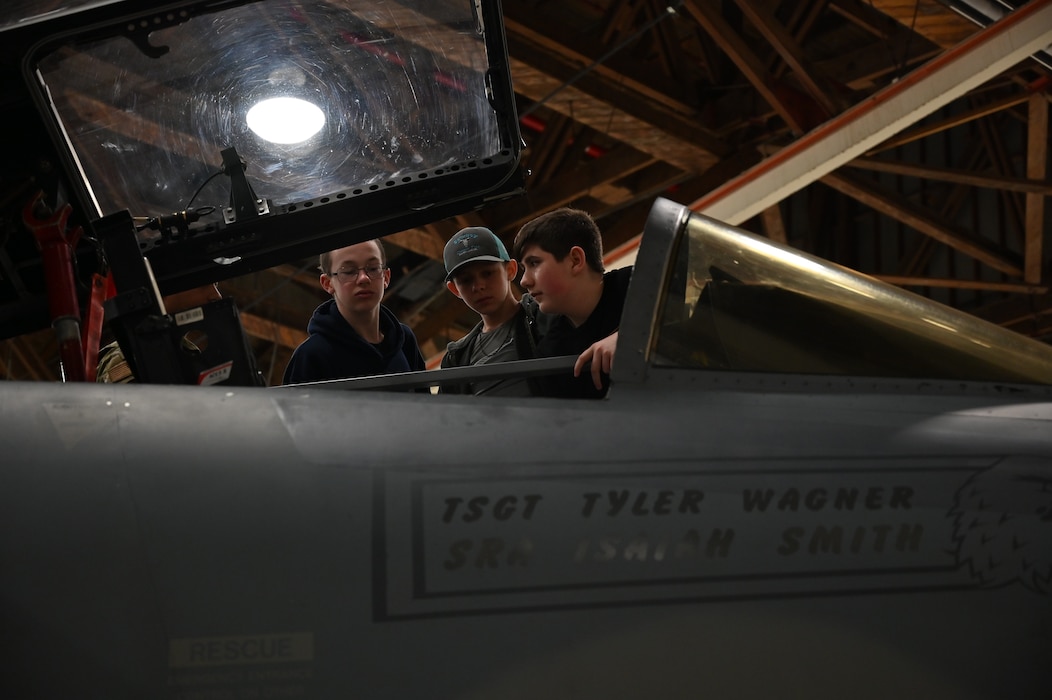 Airmen and kids