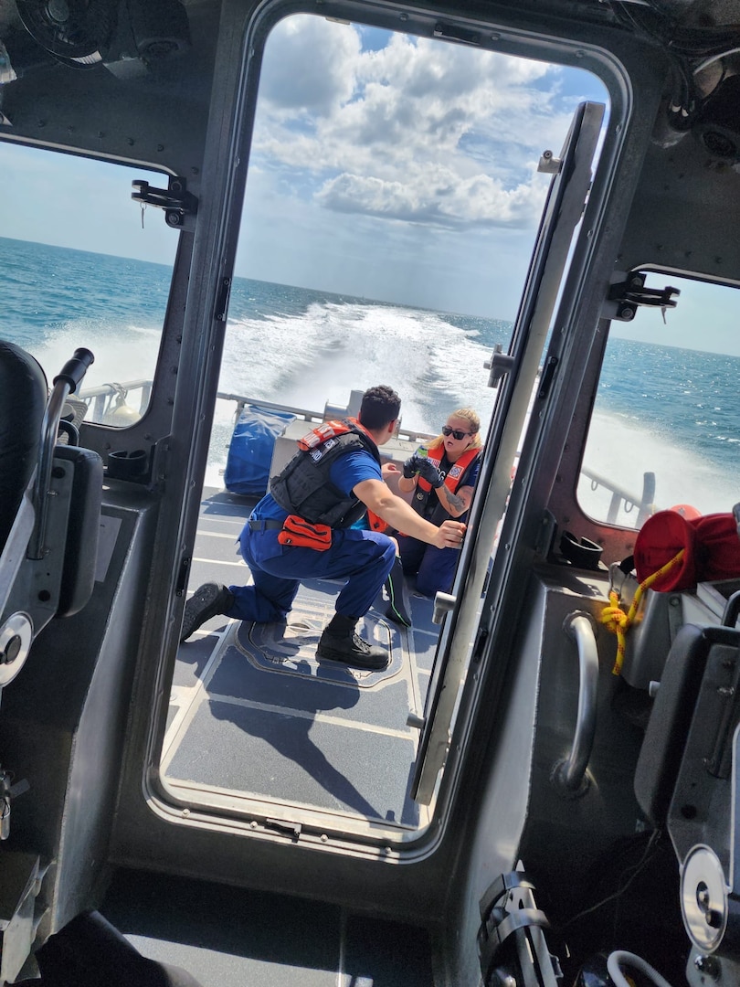 A Coast Guard Station Sand Key boat crew rescued a diver after she reportedly exhibited symptoms of decompression sickness aboard a commercial diving vessel, 16 miles west of Indian Rocks Beach, April 28, 2024. Coast Guard Sector St. Petersburg watchstanders were notified, around 3:10 p.m., by dive boat personnel that the 52-year-old female became ill after completing a 41-minute dive at 80 feet.