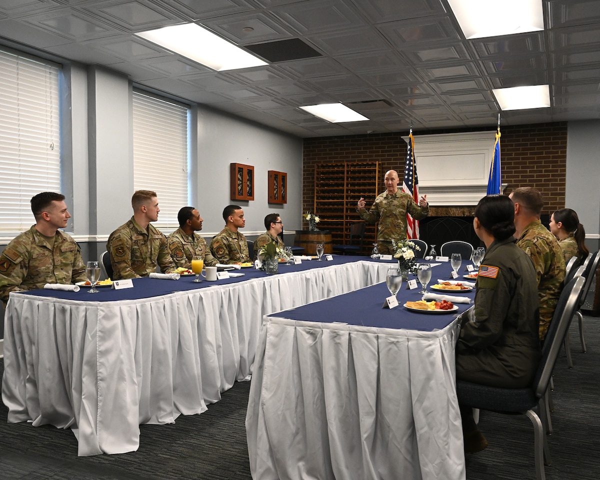 CSAF meets with 14FTW Airmen
