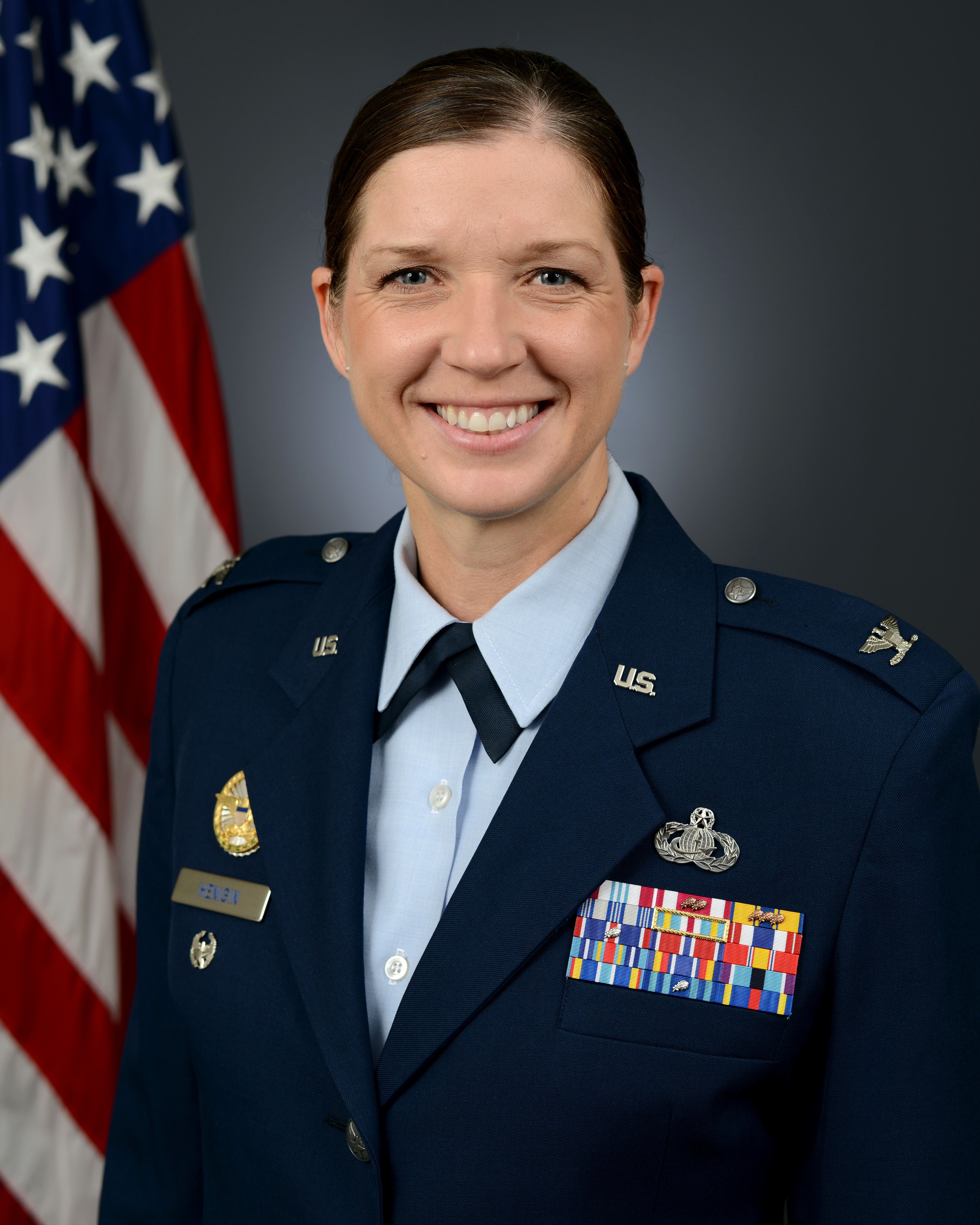 Biography of Colonel Naomi Y. Henigin, Commander