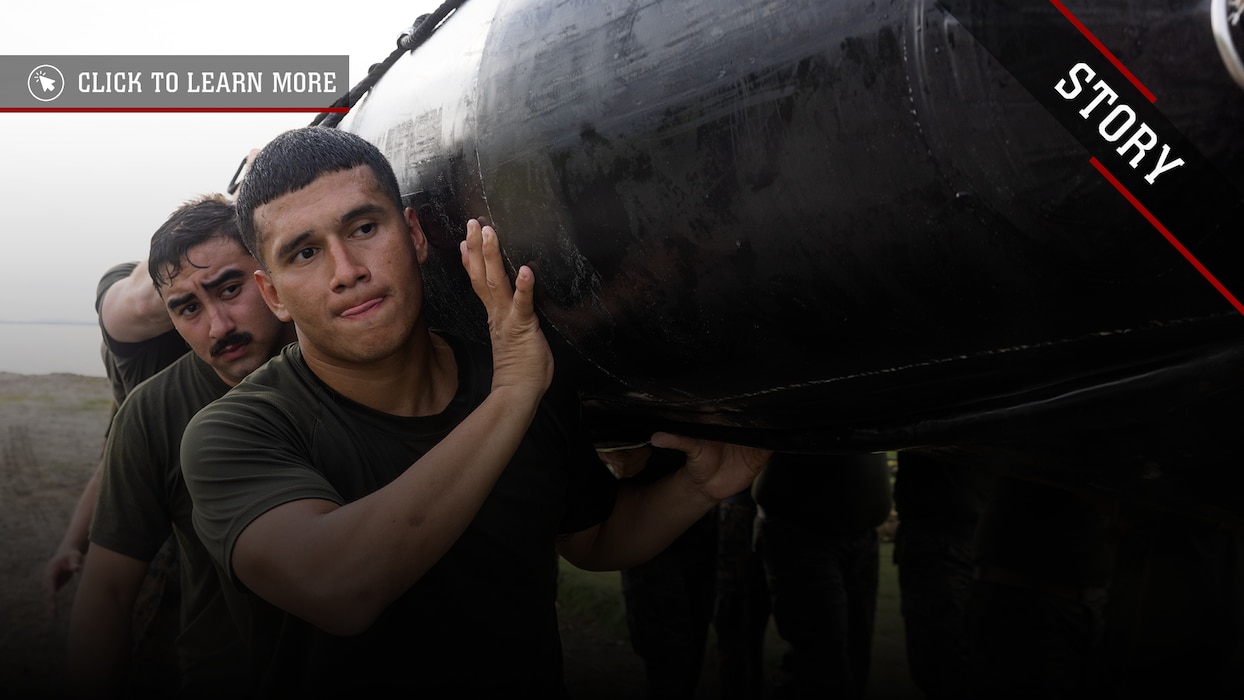 U.S. Marines with Littoral Craft Company Charlie complete the Colombian Fluvial Operations Course