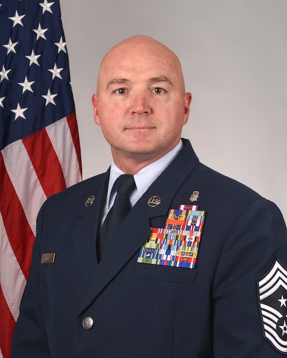 Official Photo of Chief Master Sergeant Scott Piper