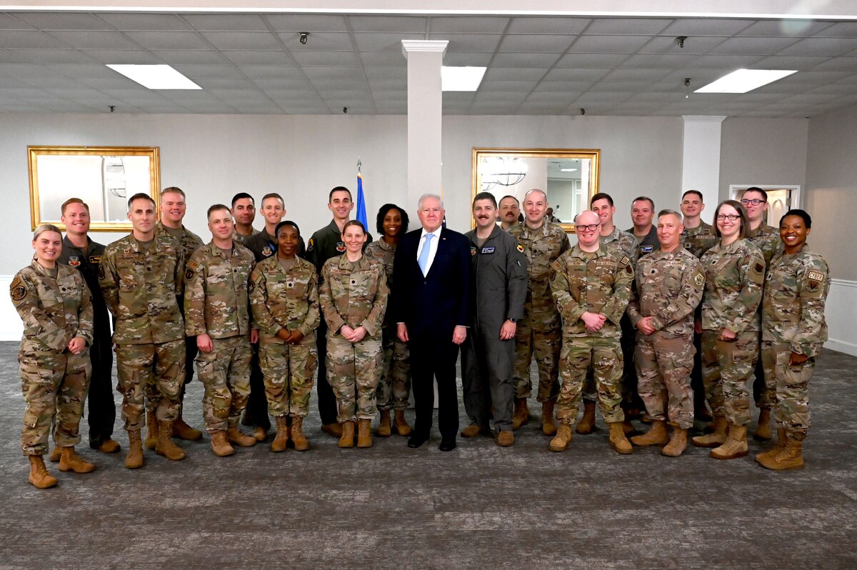 Secretary of the Air Force Frank Kendall, center, stands for a photo with squadron commanders during a visit to Shaw Air Force Base, S.C., July 31, 2024. Kendall spoke directly to 20th Fighter Wing Airmen in multiple forums throughout the visit to gain greater understanding of the units’ missions and strengths. (U.S. Air Force photo by Staff Sgt. Kelsey Owen)