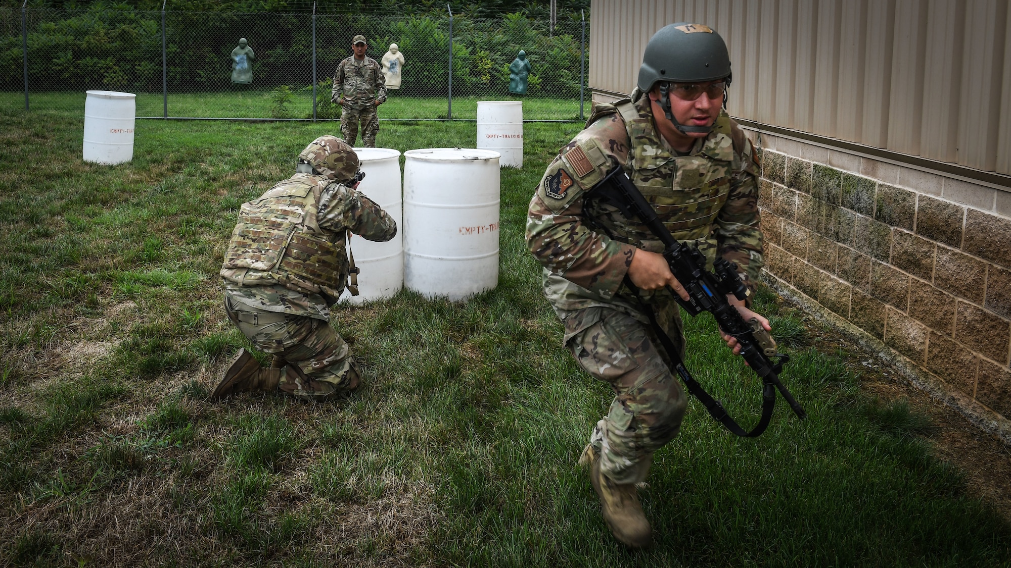 93rd Special Operations Security Forces Airmen instruct 193rd Special Operations Maintenance Group Airmen in the principals of shoot, move, communicate tactics Aug. 8, 2024 in Middletown, Pennsylvania.