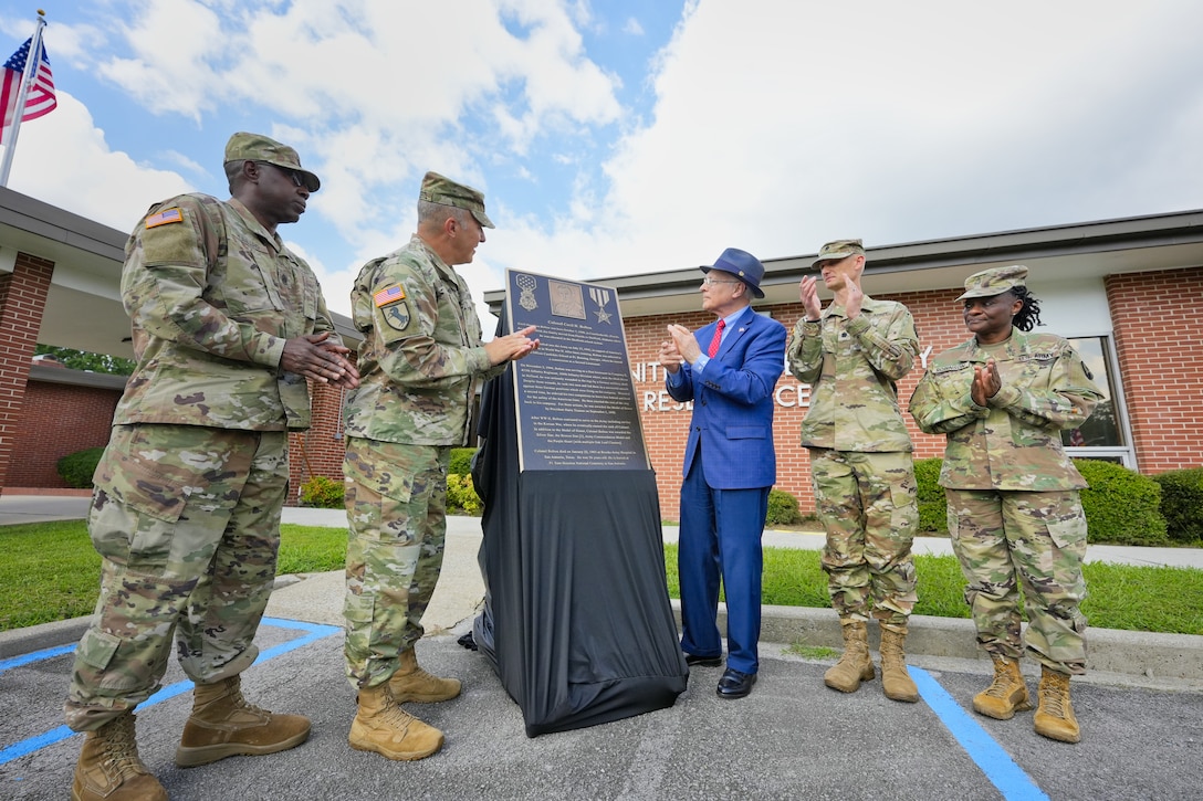 Sheffield Army Reserve Center dedicated in honor of Alabama Medal of Honor recipient