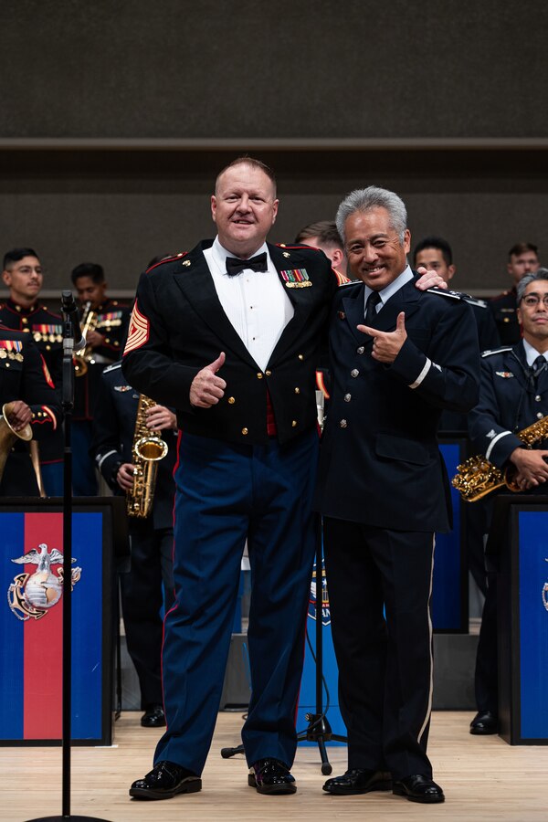 7月27日に那覇市文化芸術劇場なはーとで開催された第3海兵遠征軍音楽隊と航空自衛隊南西航空音楽隊の第3回日米合同演奏会が開催されました。