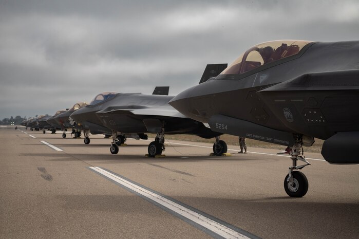 A photo of F-35 operations at Santa Maria Airport.