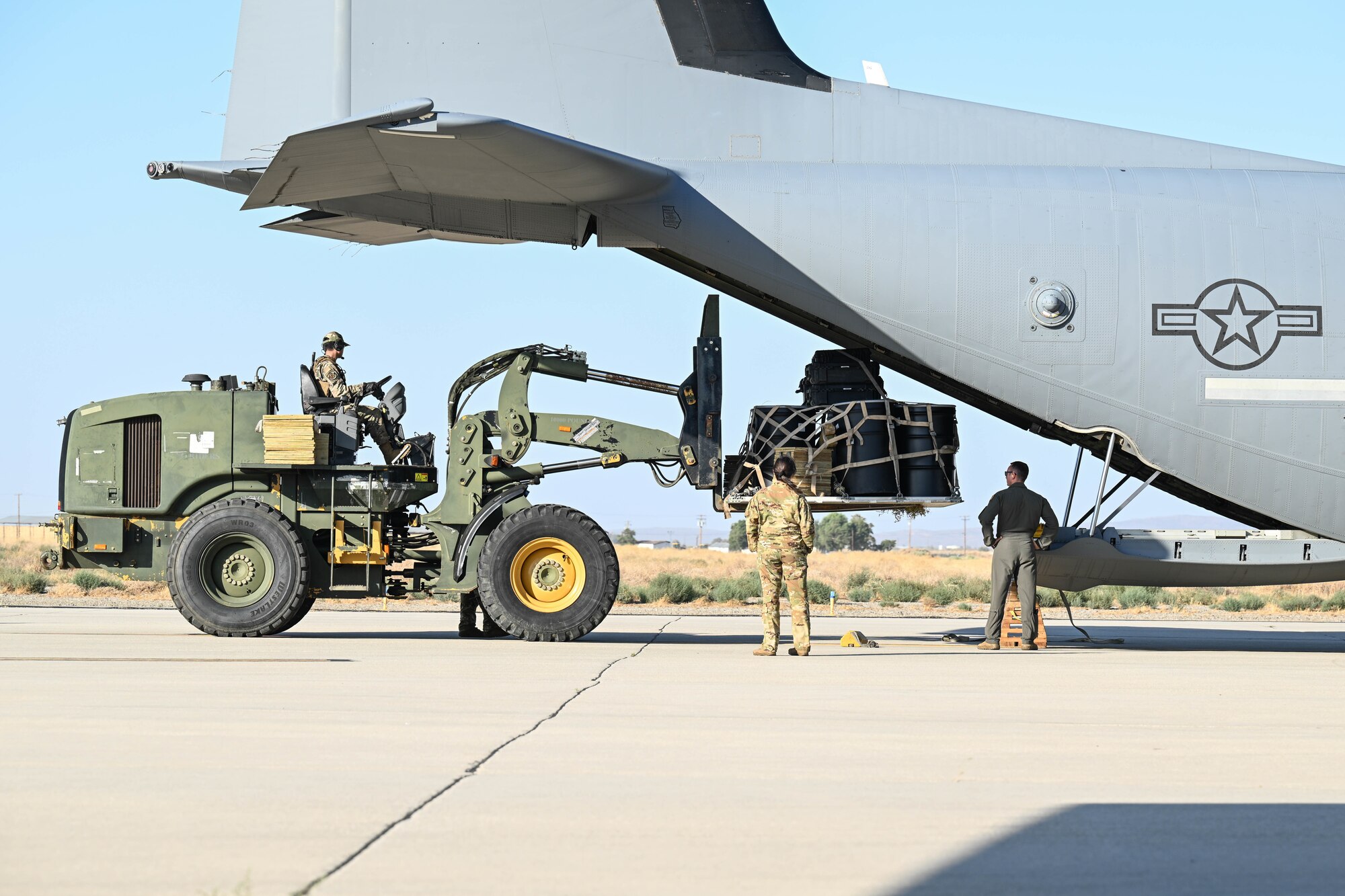 Team Little Rock demonstrates tactical airlift necessity Team Little Rock demonstrates tactical airlift necessity