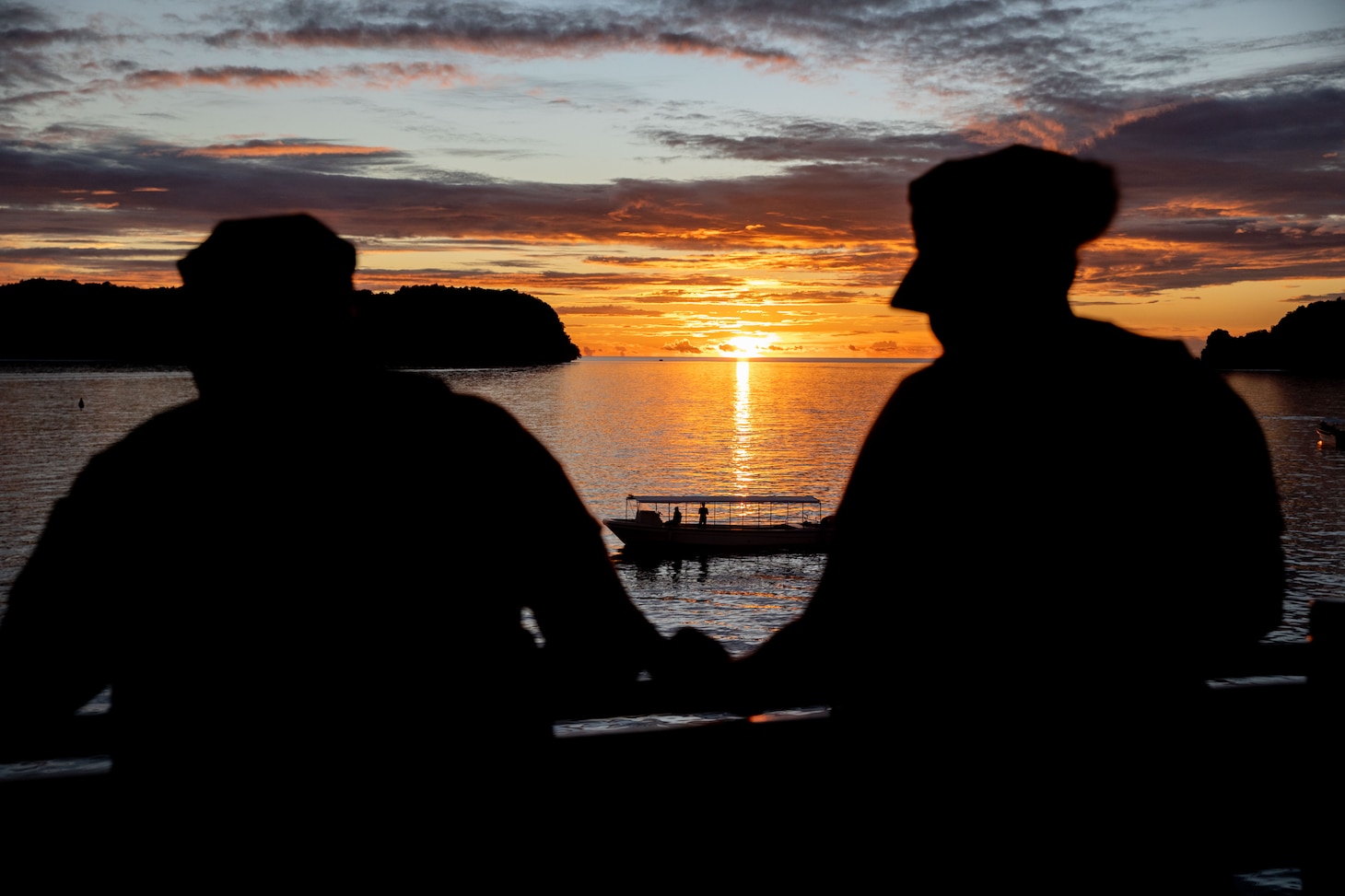 USS Blue Ridge and Commander, 7th Fleet depart Koror, Palau > U.S. Pacific Fleet > News