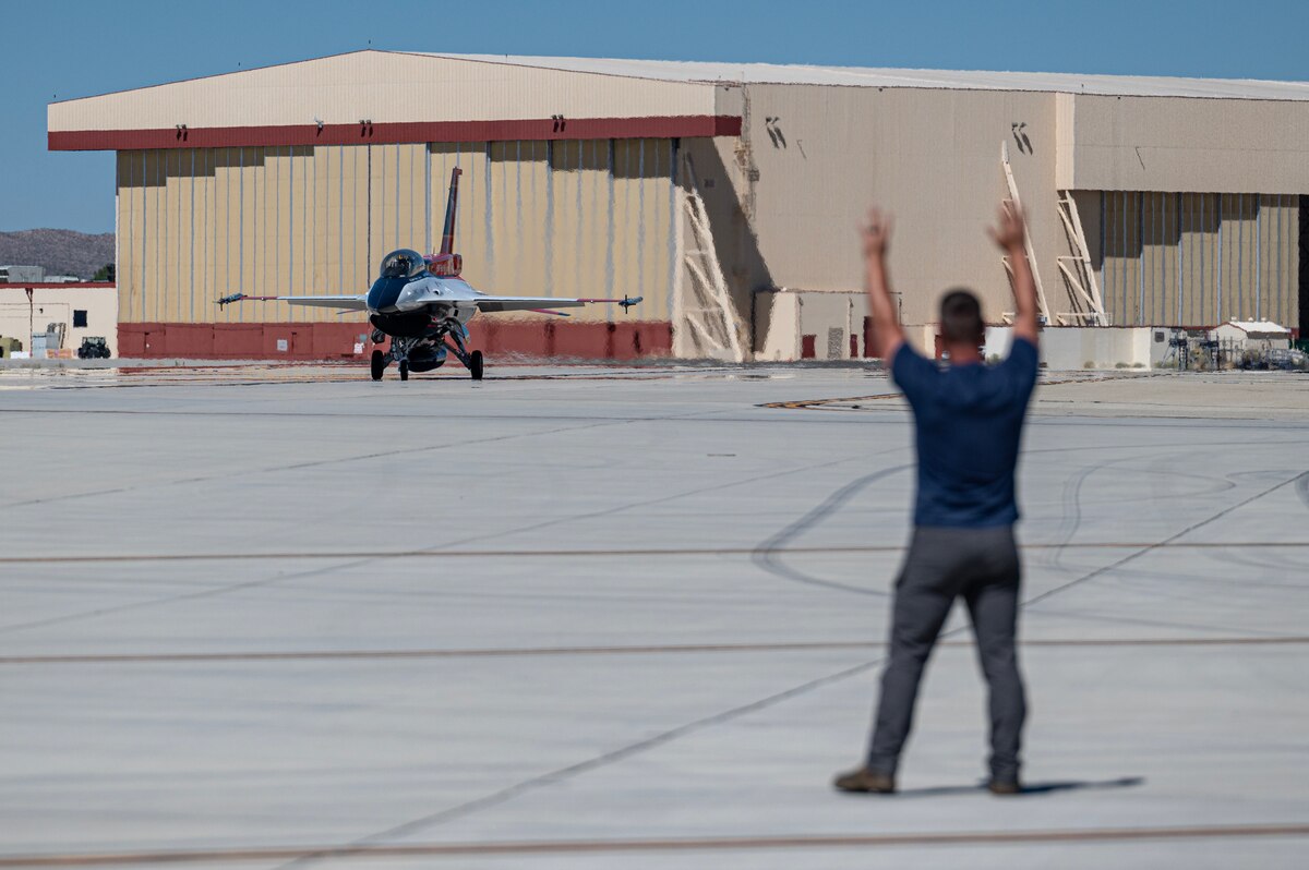 Cain takes first flight as AFTC commander > Air Force Test Center