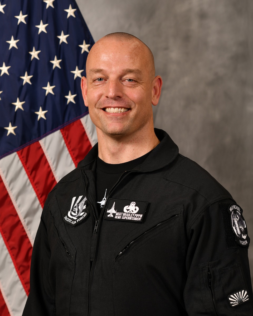 Official photo of PACAF Viper Demo Team member