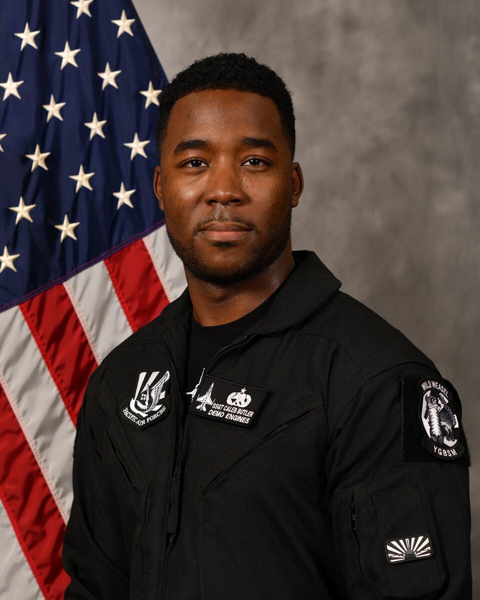 Official photo of PACAF Viper Demo Team member