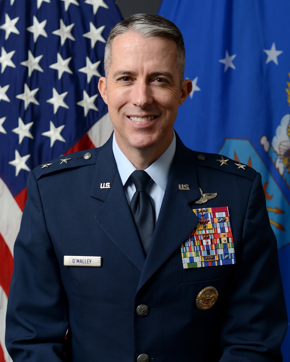 This is the official portrait of Maj. Gen. Derek “Maestro” O’Malley.