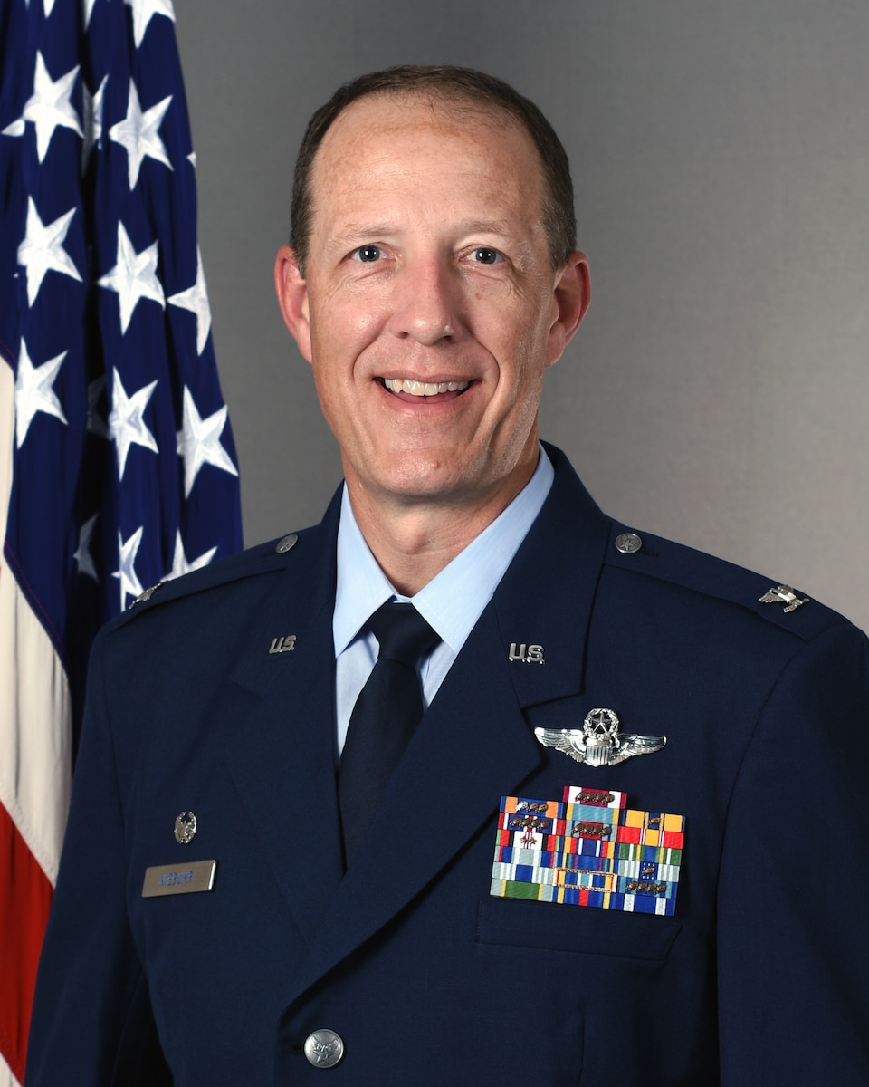 Col Niebuhr official photo