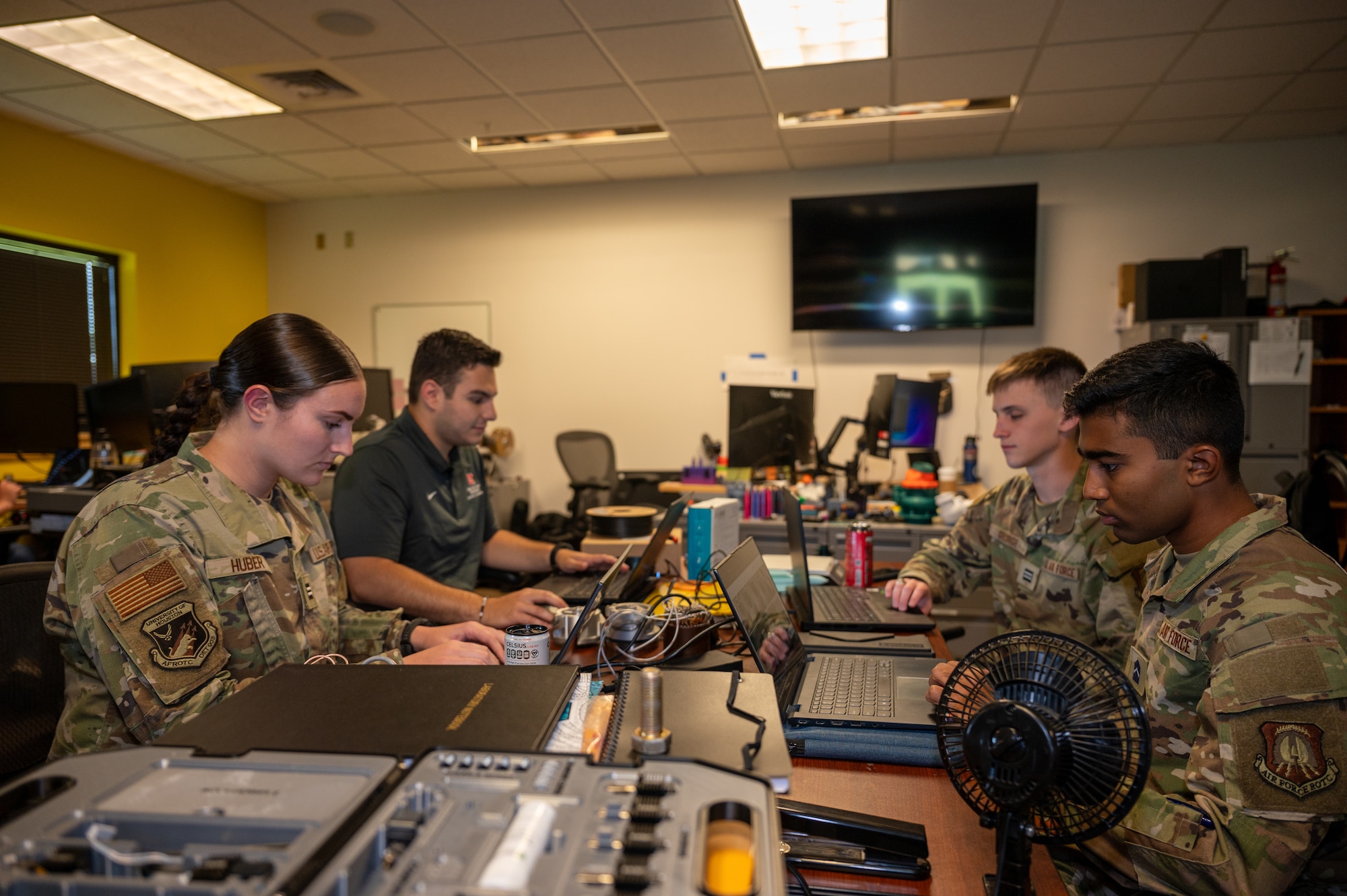 Interns work with the 509th Maintenance Group’s research and engineering shop at Whiteman Air Force Base, Mo., July 29, 2024. The 509th MXG RE’s summer intern cohort is a program where selected interns from high school, college and Air Force ROTC are given the opportunity to work on projects, based on their fields of study. (U.S. Air Force photo by Airman 1st Class Bryce Moore)