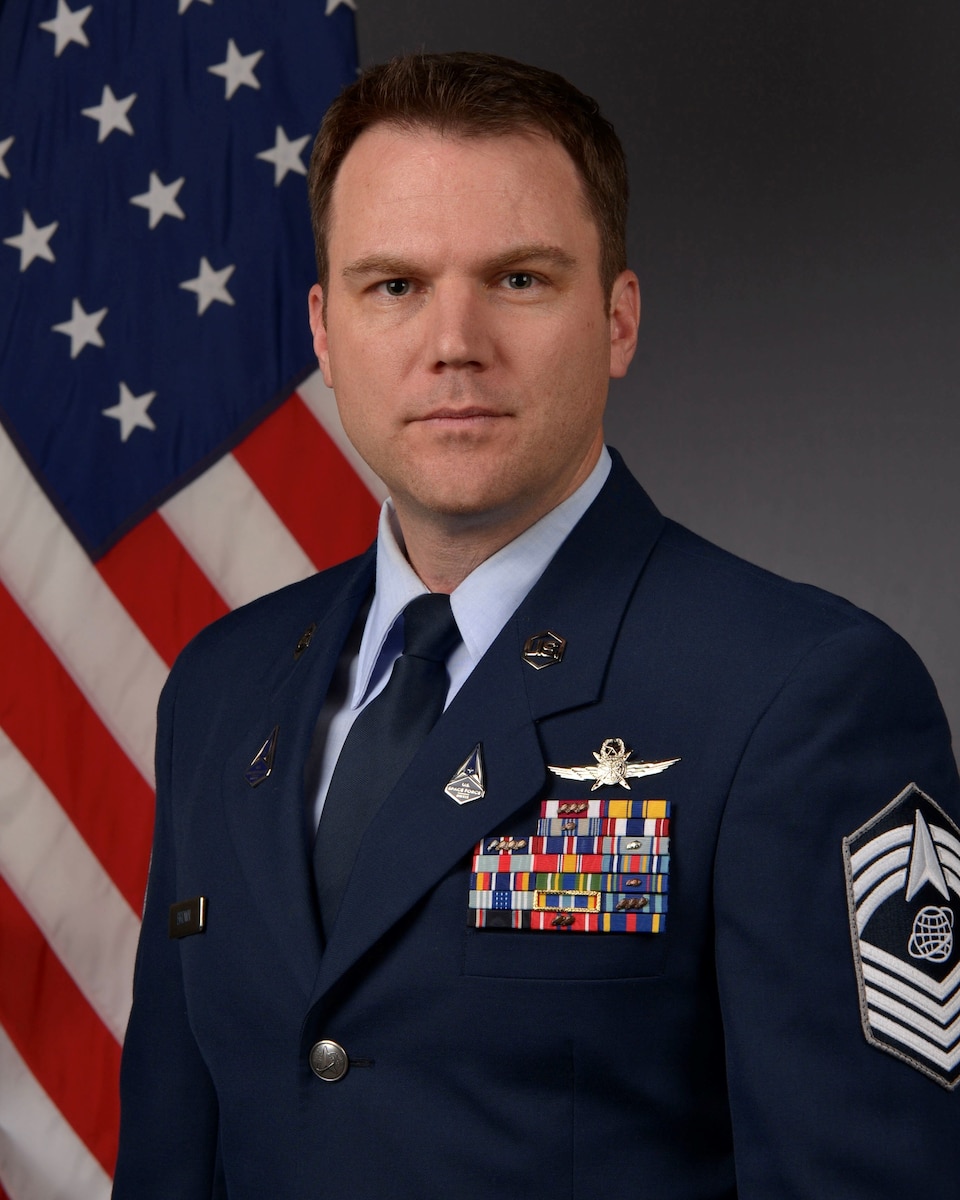 Bio photo for CMSgt Brown