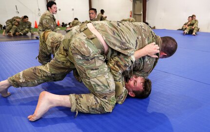 Approximately 30 U.S. Army Soldiers with the Pennsylvania National Guard participate in a five-day Army Combatives training program August 12-16 at Fort Indiantown Gap. Army Combatives trains leaders and Soldiers in close quarters combat to instill the Warrior Ethos and prepare Soldiers to defeat the enemy in hand-to-hand combat. (U.S. Army National Guard photo by Sgt. 1st Class Zane Craig)