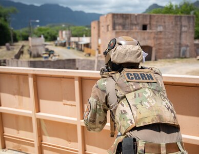 Participants in the Toxic Swell exercise train for CBRN warfare Aug. 5, 2024, in Oahu, Hawaii. Toxic Swell 2024 brought together military personnel from across the forces to prepare for any threat in the Indo-Pacific region.