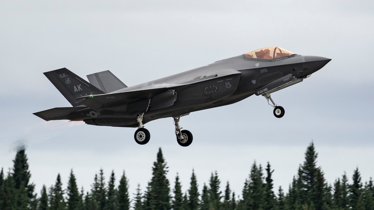 A U.S. Air Force F-35 Lightning II, assigned to the 355th Fighter Squadron, takes off