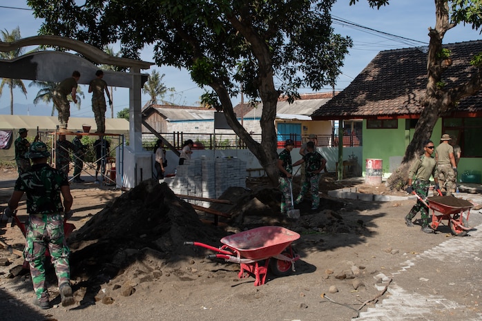 U.S. Army Soldiers with the 610th Engineer Support Command and members of the Indonesian Armed Forces renovate an elementary school in Indonesia on Aug. 27, 2024.