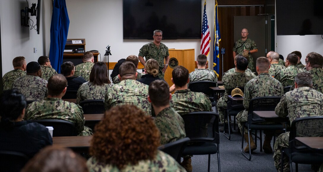Master Chief Blake G. Schimmel, command master chief, Naval Sea Systems Command, speaks with Sailors at Trident Refit Facility, Bangor, Washington. (U.S. Navy photo by Lonnie Collier)