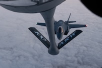 US F-35 refueled by KC 135.