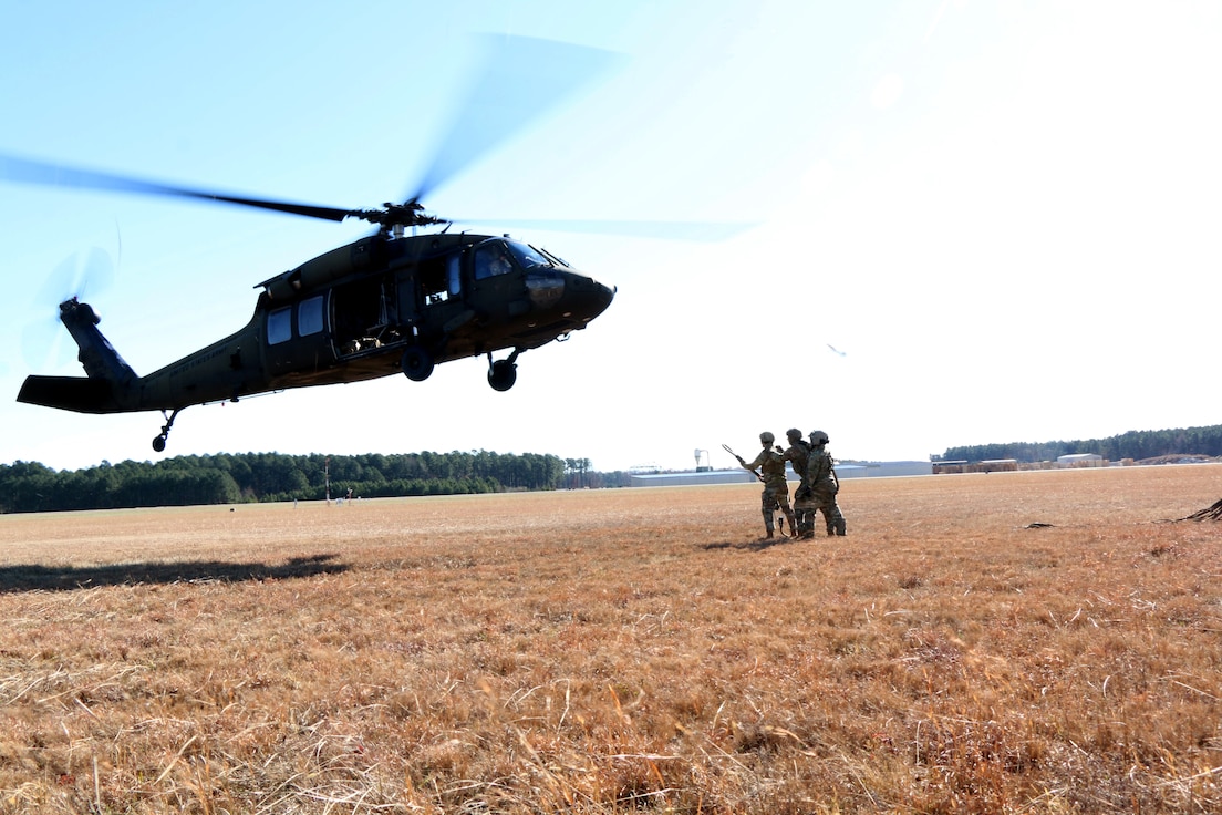 Red Dragons hone their sling load skills