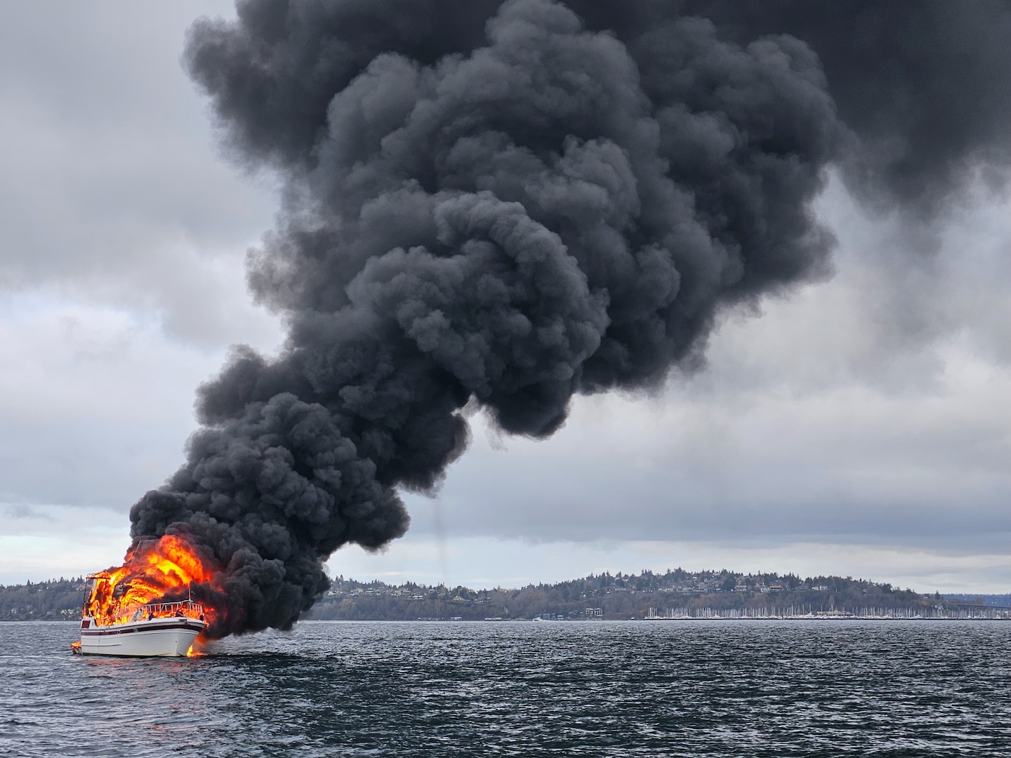 Emergency crews respond to boat fire in Elliot Bay, Washington