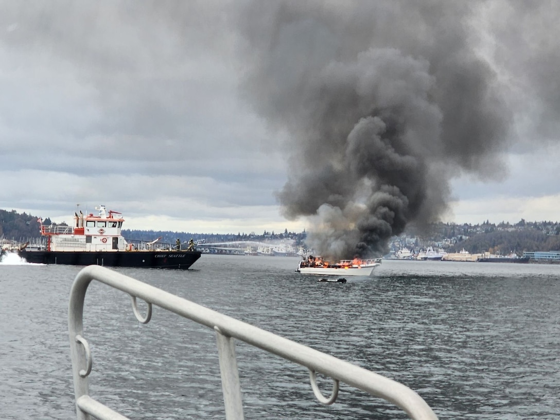 Emergency crews respond to boat fire in Elliot Bay, Washington