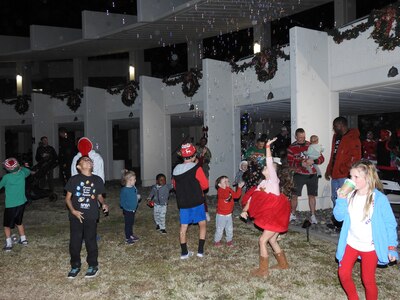 Spreading Holiday Hope and Cheer
