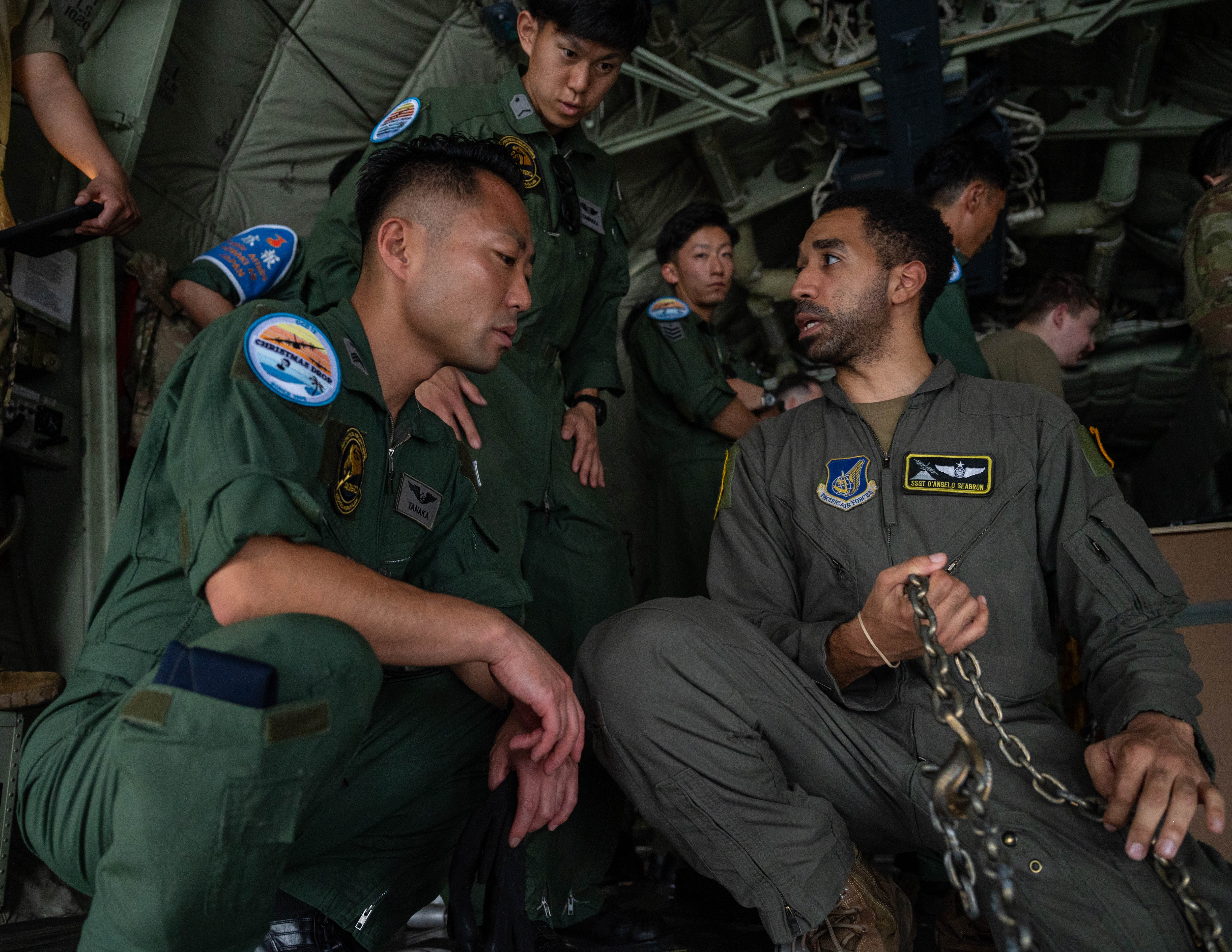U.S., JASDF, ROKAF loadmasters exchange knowledge during OCD