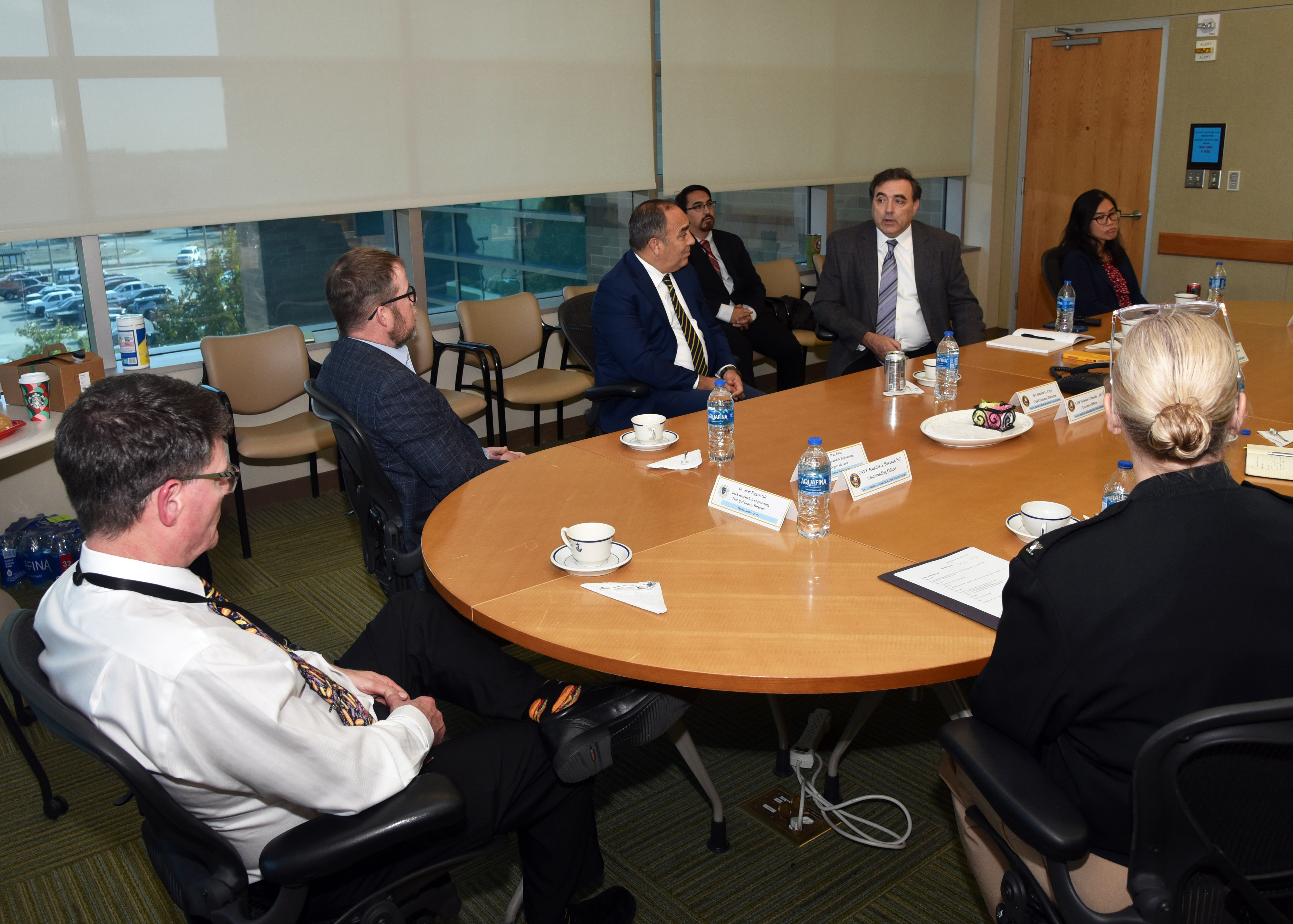 DHA Research \u0026 Engineering visits NAMRU San Antonio \u003e Navy Medicine \u003e News, image size:4956x3541