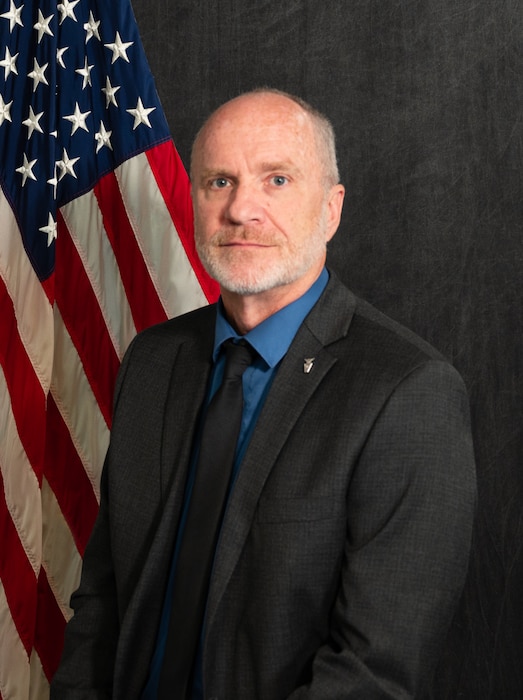Dr. Robert Baurle official portrait.