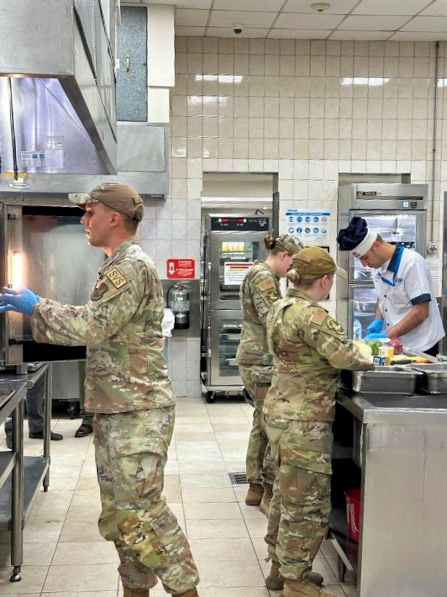 Services Airmen and their Turkish partners recently showcased their cooking skills during a Culinary Challenge at the Sultan’s Inn Dining Facility here. The competition was designed to give Airmen the opportunity to flex their culinary expertise, refine their skills under pressure, and connect with their Turkish counterparts in a collaborative and fun environment. (Courtesy photo)