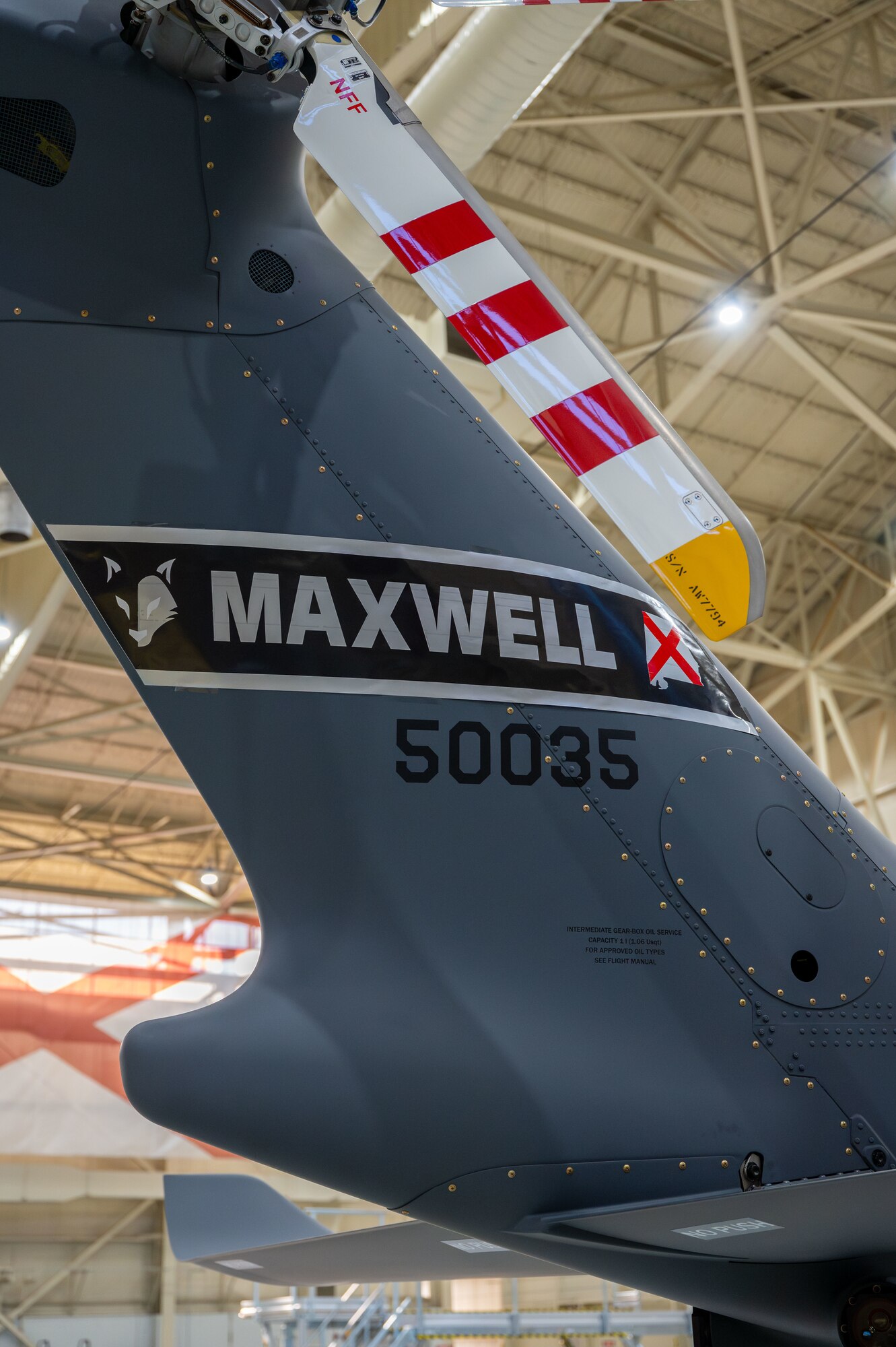 a tail flash of an helicopter