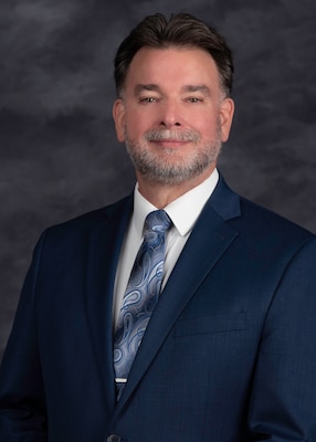 headshot of Jeffrey Spratt