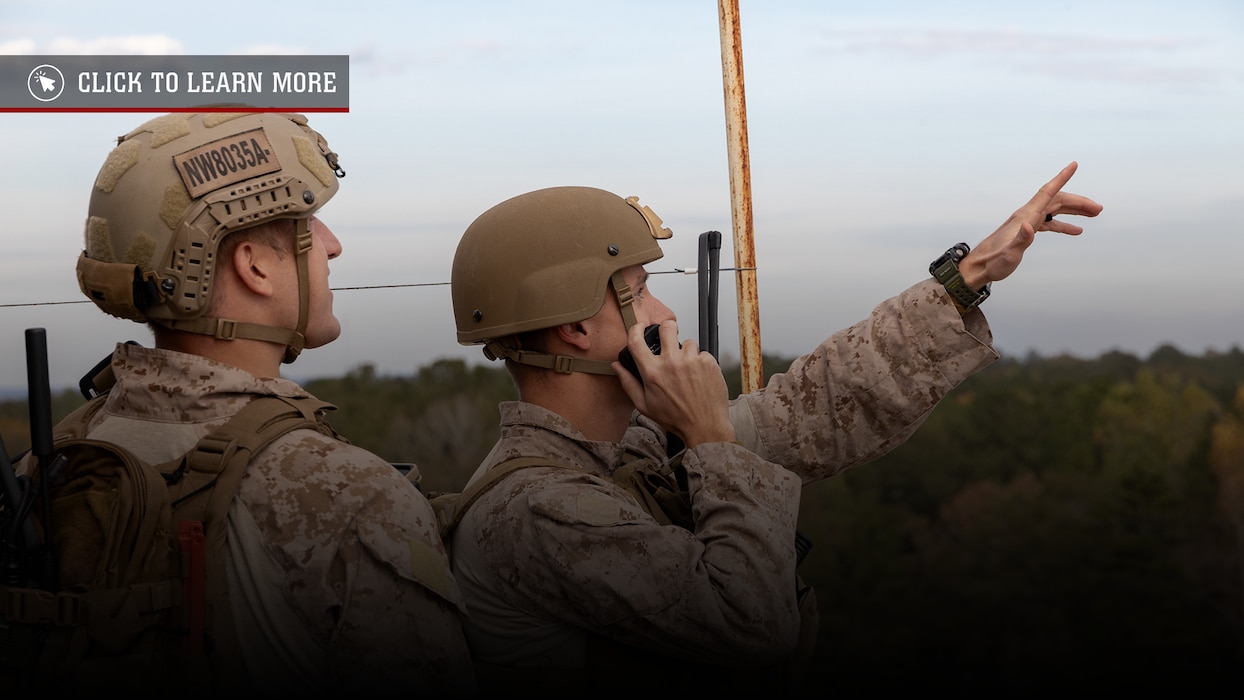 Marines With 3rd Force Reconnaissance execute a Tactical Air Control Party