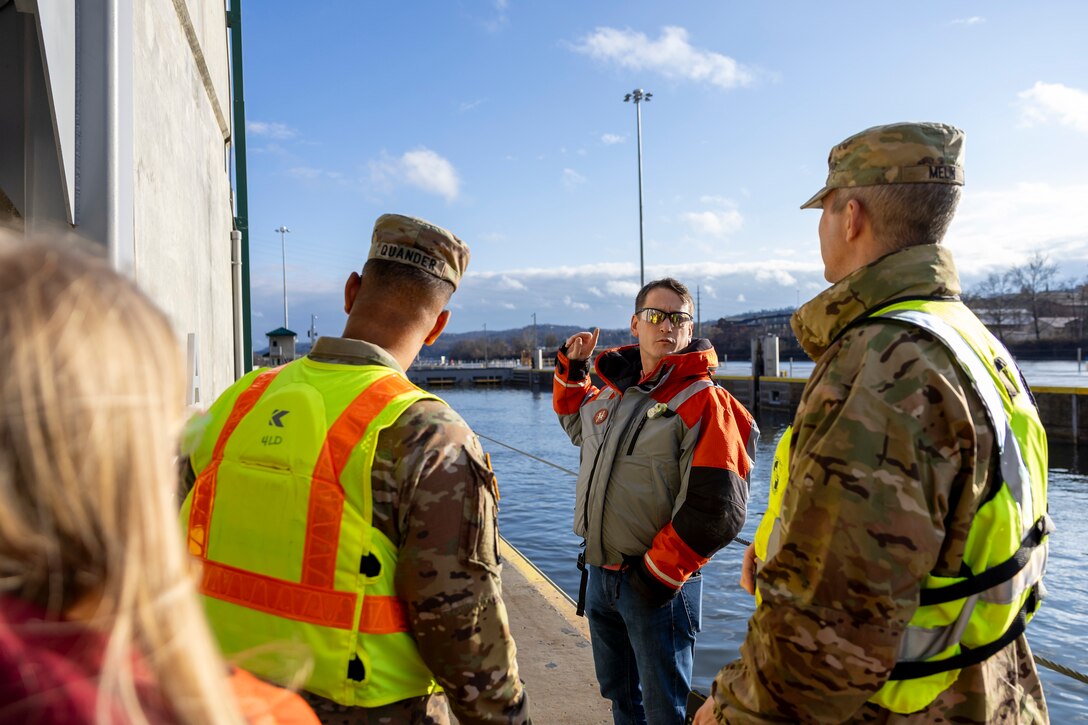 Maj. Gen. Mark Quander, the U.S. Army Corps of Engineers Great Lakes and Ohio River Division commander, and Christy Jones, the division’s acting regional programs director, visit the Pittsburgh District.