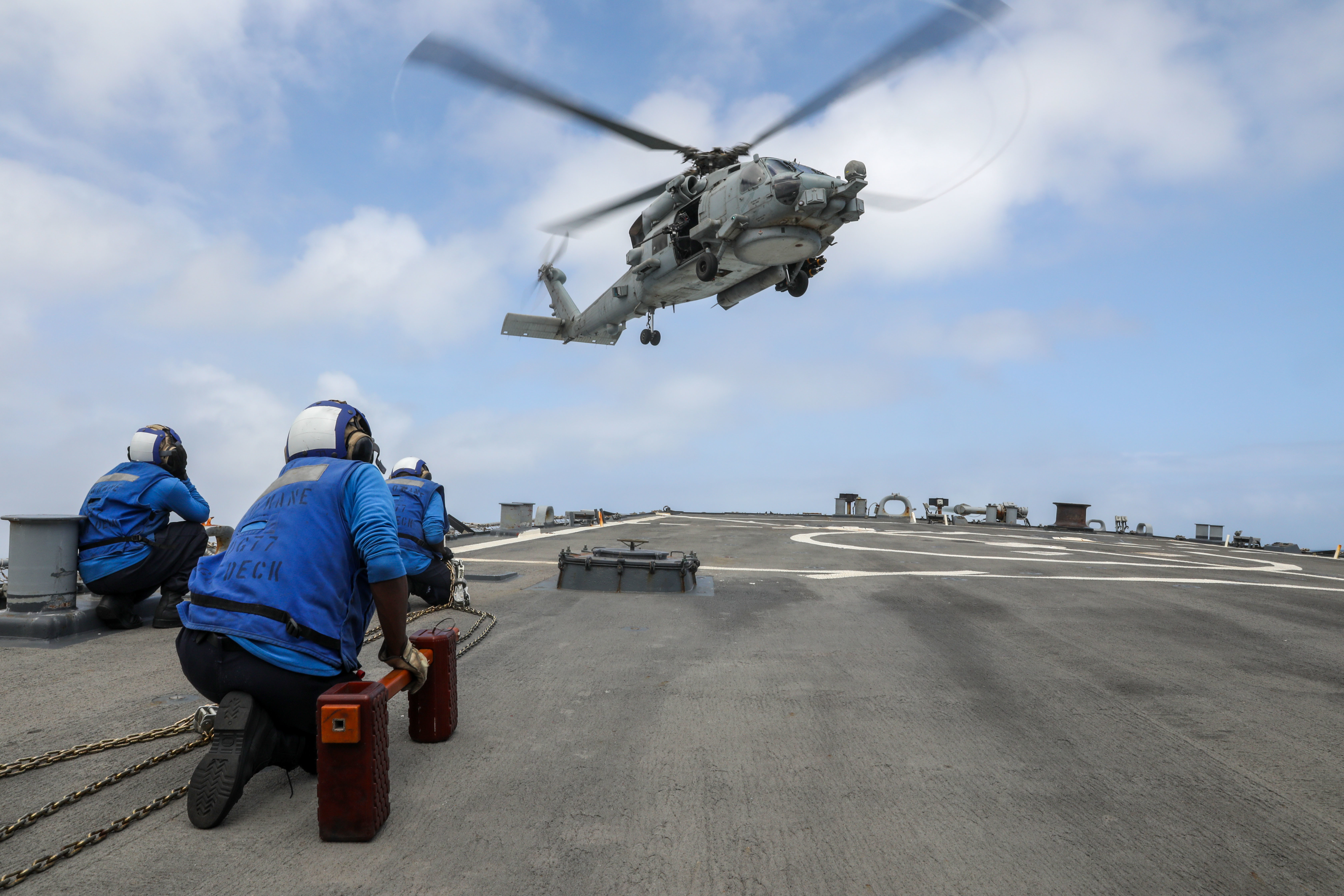【2024年最新】大人気ブランドの人気アイテム  HSM-71 Returns from Deployment in Time for the Holidays 