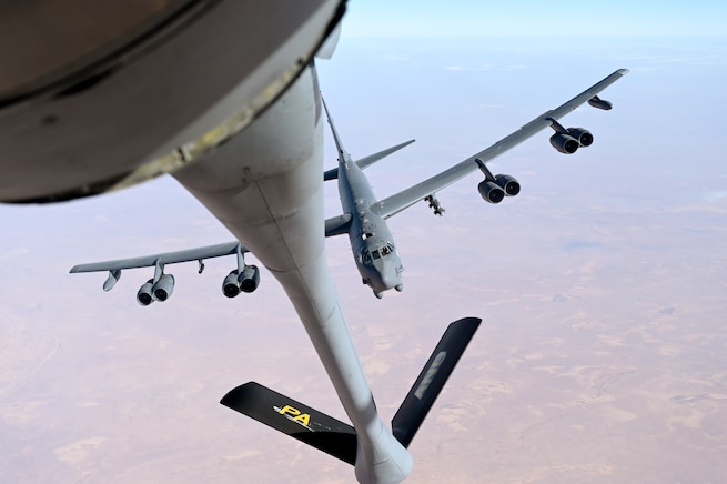 A U.S. Air Force B-52H Stratofortress prepares to receive fuel from a KC-135 Stratotanker over the U.S. Central Command area of responsibility Nov. 23, 2024.

The B-52 is a long-range, heavy bomber that is capable of flying at high subsonic speeds at altitudes up to 50,000 feet and provides the United States with a global strike capability. (U.S. Air Force photo)