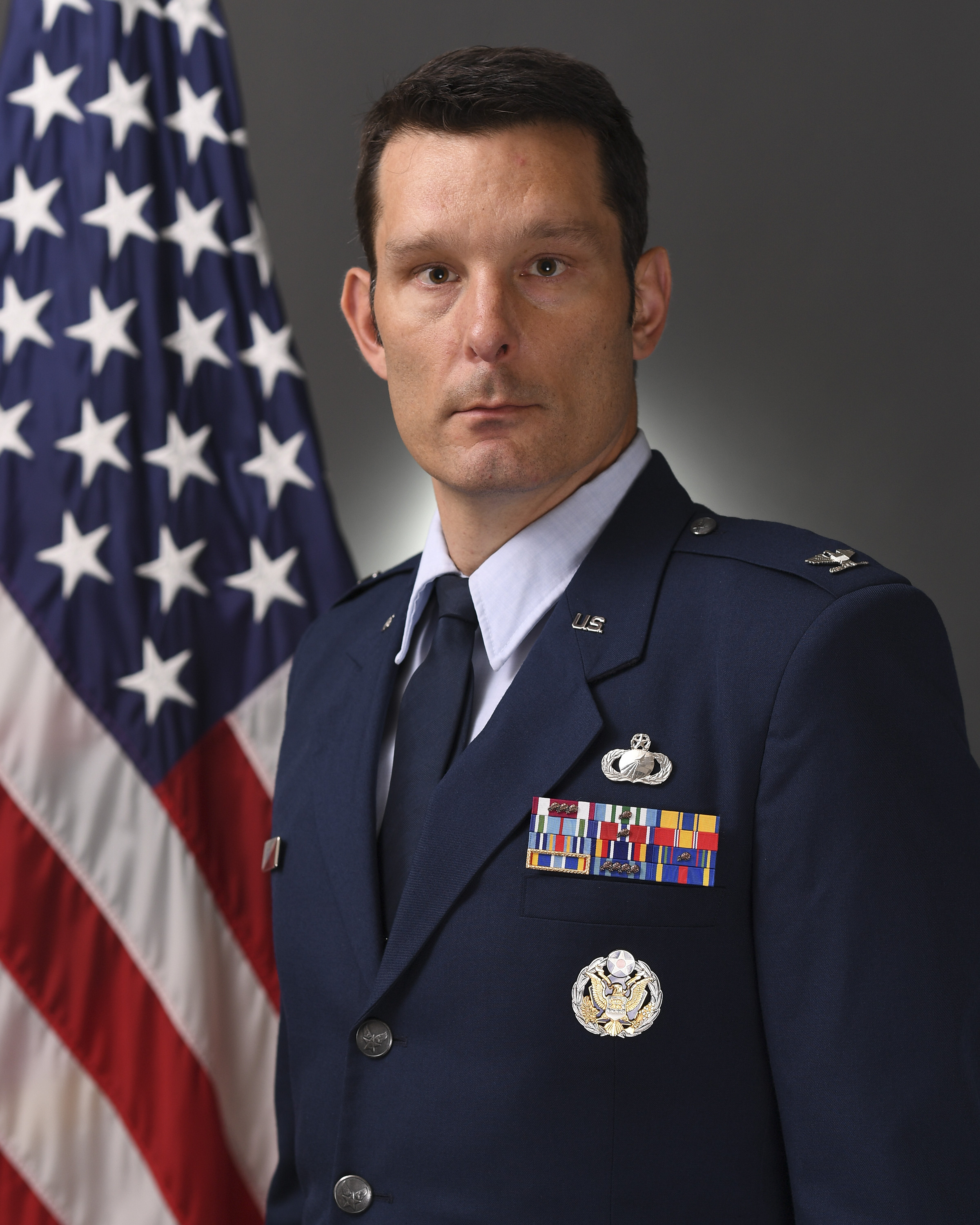 Col Zachary Gray headshot