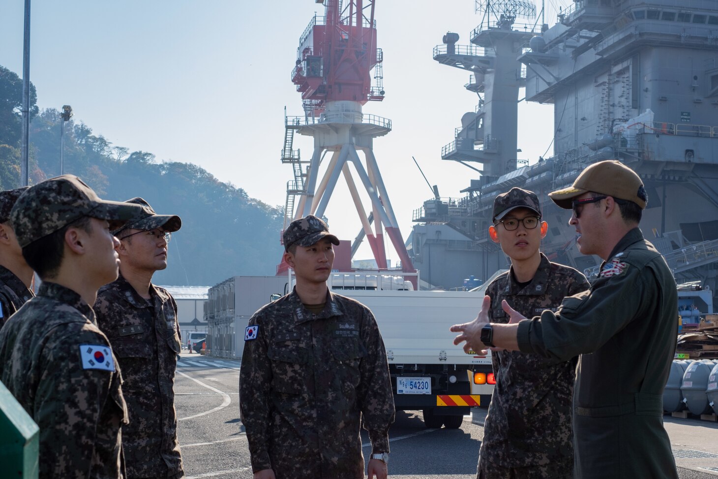 Task Force 70 joins Republic of Korea Navy Maritime Task Flotilla 7 for ...