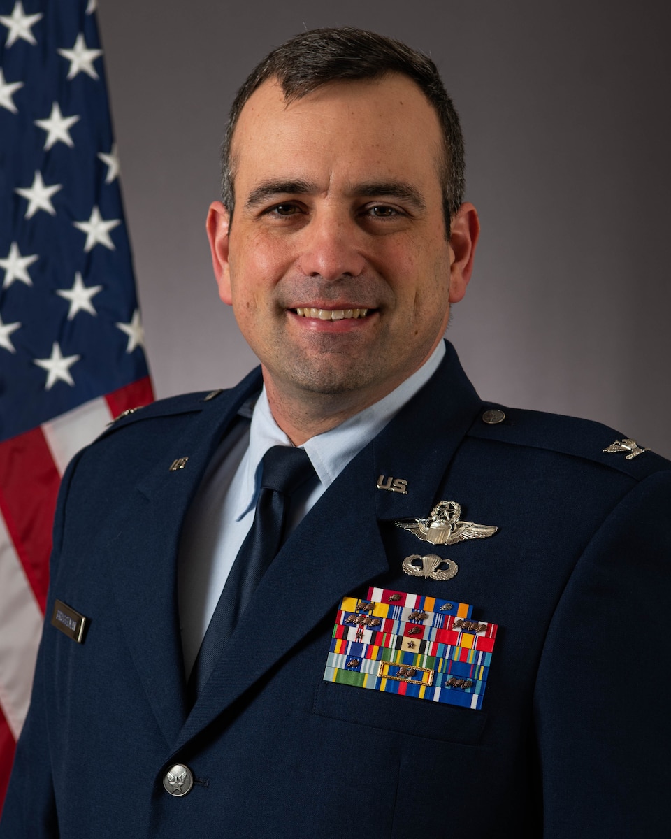 COLONEL KURT M. BRUGGEMAN Official Photo
