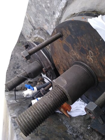 New gudgeon anchor.