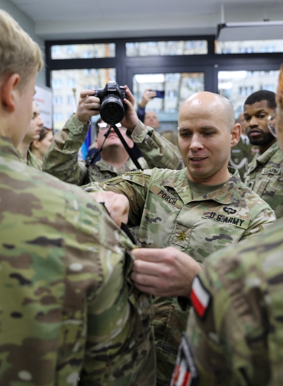 U.S. Army bolsters Polish army cadet development in Torun