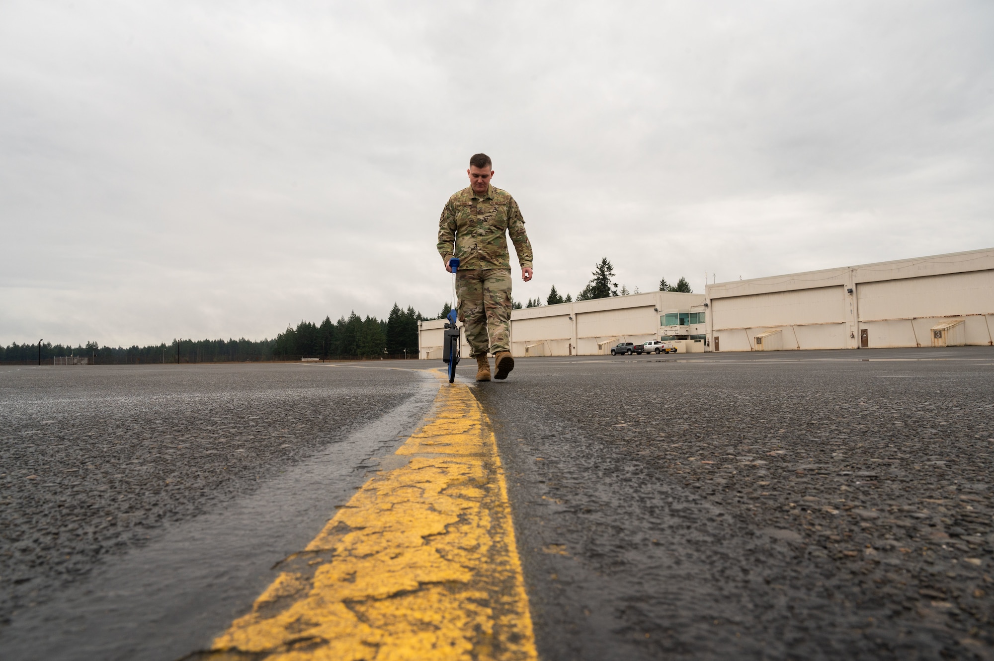 RAWS manages air traffic systems, warning radar systems, navigational aids and weather equipment radios.(U.S. Air Force photo by Senior Airman Colleen Anthony)